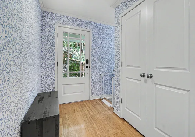 5th image of 9 E Heatheridge St, Ann Arbor, MI 48104 | MLS# 81026039736
