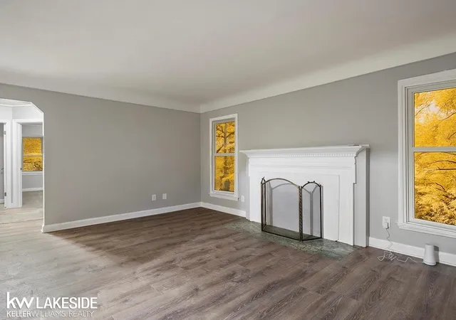 4th image of 11380 Roxbury St, Detroit, MI 48224 | MLS# 58050216859