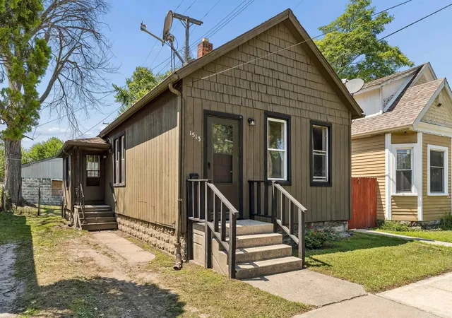 1st image of 1513 9th St, Port Huron, MI 48060 | MLS# 58050216861