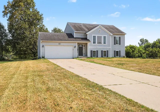 4th image of 14627 Ivorystone Dr Ne, Cedar Springs, MI 49319 | MLS# 71026039751