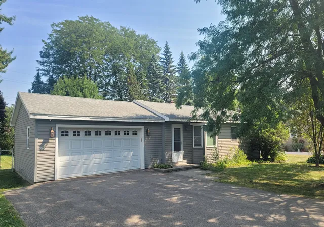 3rd image of 45750 Hull Rd, Van Buren Township, MI 48111 | MLS# 81026039764