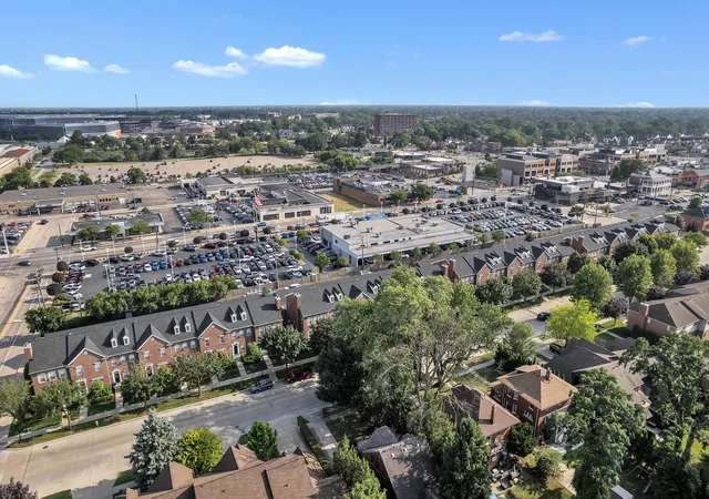 Listing Photo 2 - Condo for sale in building located at 21521 Garrison St, Dearborn, MI 48124