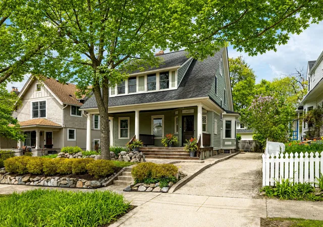 1st image of 1607 S University Ave, Ann Arbor, MI 48104 | MLS# 81026039766