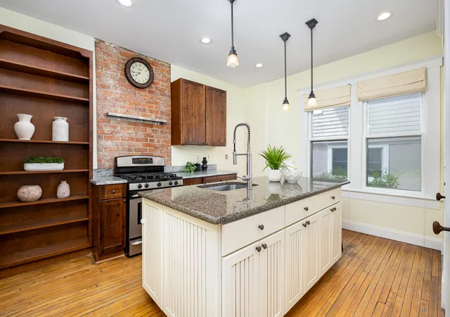 5th image of 1607 S University Ave, Ann Arbor, MI 48104 | MLS# 81026039766