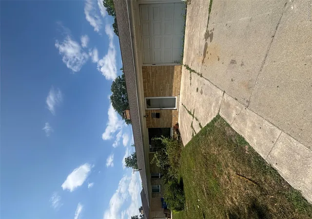 Photo 1 of Sale Pending at 6685 Rockland St, Dearborn Heights, MI 48127 | MLS# 20261059858 | Listing updated on 2026-08-28