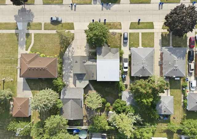 Photo 47 of Single family home for sale at 6466 N Lafayette St, Dearborn Heights, MI 48127 | MLS# 20261059859 | Listing updated on 2026-08-01