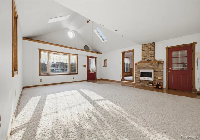 Photo 5 of Single family home for sale at 6466 N Lafayette St, Dearborn Heights, MI 48127 | MLS# 20261059859 | Listing updated on 2026-08-01
