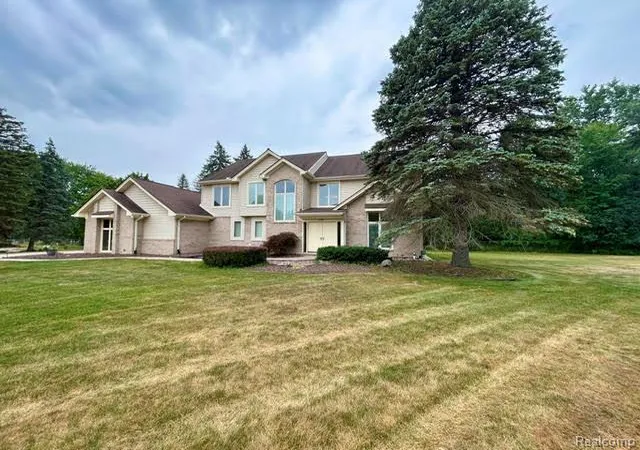 2nd image of 2123 Mcintosh Dr, Troy, MI 48098 | MLS# 20261059860