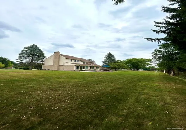 4th image of 2123 Mcintosh Dr, Troy, MI 48098 | MLS# 20261059860