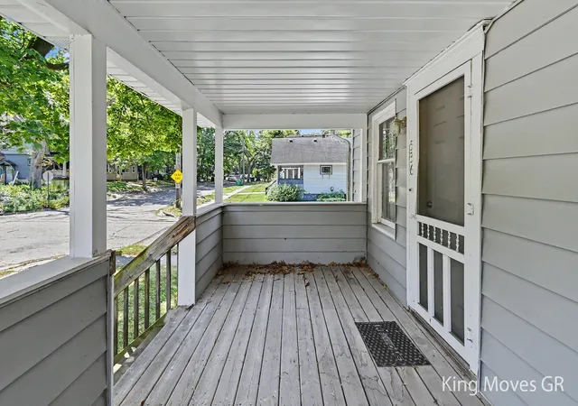 3rd image of 536 Shepard St, Lansing, MI 48912 | MLS# 65026039767
