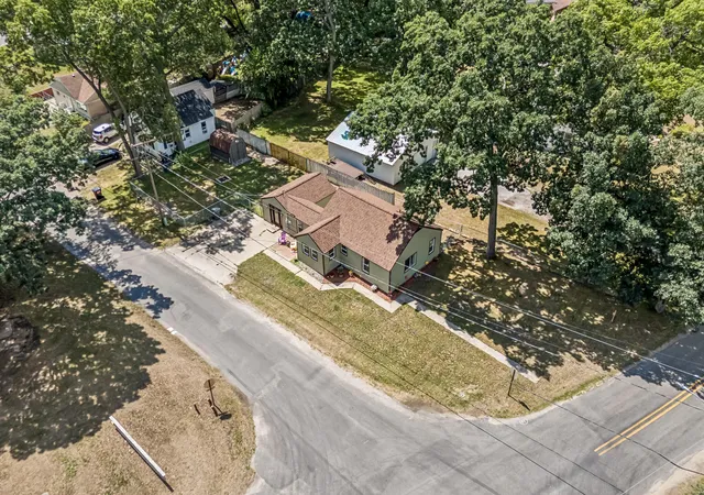 Photo 33 of Single family home for sale at 131 Vista Ter, Muskegon, MI 49442 | MLS# 71026039774 | Listing updated on 2026-09-07