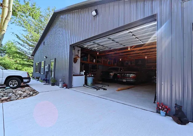 Photo 2 of Single family home for sale at 4870 E Malaski Rd, Haynes Township Alcona, MI 48721 | MLS# 81026039779 | Listing updated on 2026-08-30