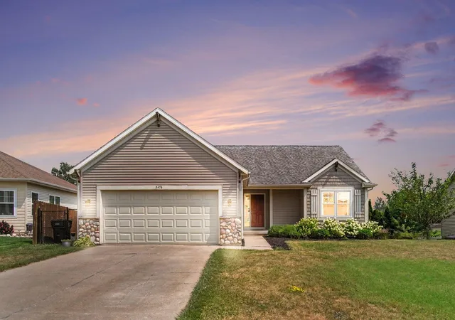 2nd image of 3476 Lindsey Ln, Zeeland, MI 49464 | MLS# 65026039771