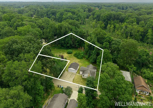 Photo 1 of Sale Pending at 1019 1021 Elizabeth, Saugatuck, MI 49453 | MLS# 65026039772 | Listing updated on 2026-08-19