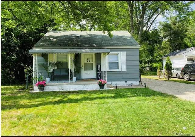 Photo 1 of Single family home for sale at 20816 Midway Ave, Southfield, MI 48075 | MLS# 20261059862 | Listing updated on 2026-09-12