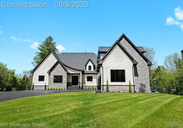 Photo 2 of Single family home for sale at 910 Hill Holw Ln, Milford, MI 48381 | MLS# 20261059871 | Listing updated on 2026-09-08