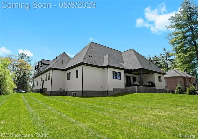 Photo 3 of Single family home for sale at 910 Hill Holw Ln, Milford, MI 48381 | MLS# 20261059871 | Listing updated on 2026-09-08