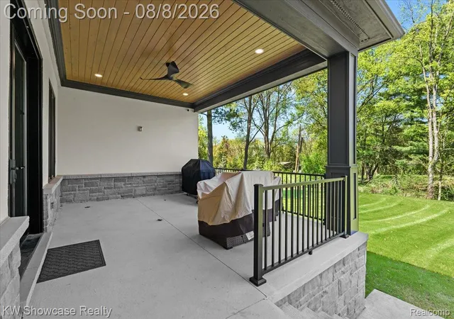 Photo 4 of Single family home for sale at 910 Hill Holw Ln, Milford, MI 48381 | MLS# 20261059871 | Listing updated on 2026-09-08