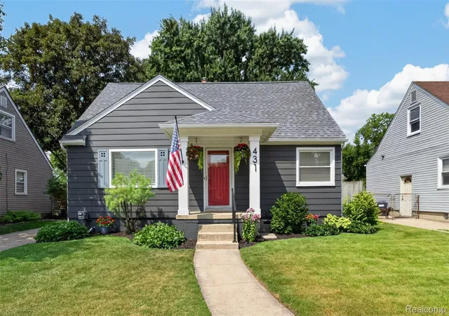 1st image of 431 N Edgeworth Ave, Royal Oak, MI 48067 | MLS# 20261059877