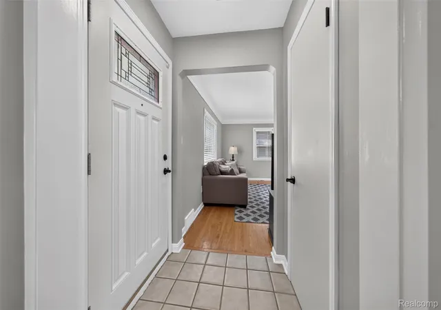 4th image of 431 N Edgeworth Ave, Royal Oak, MI 48067 | MLS# 20261059877