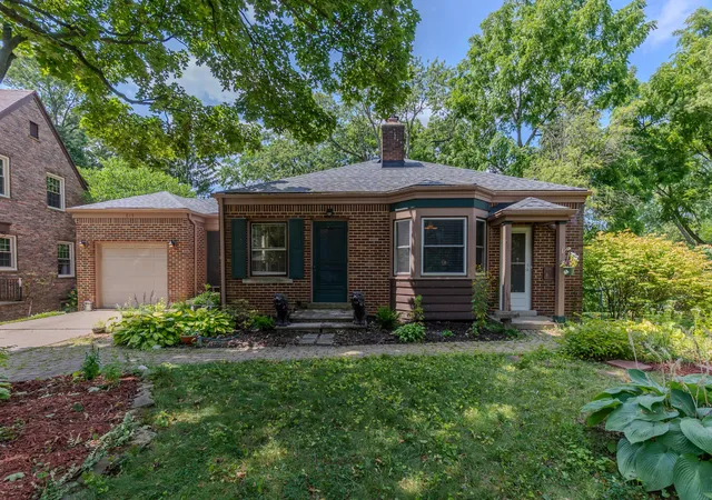 Photo 1 of Sale Pending at 519 Fairview Cir, Ypsilanti, MI 48197 | MLS# 81026039791 | Listing updated on 2026-09-14