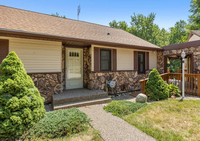 2nd image of 4040 Coit Ave Ne, Grand Rapids, MI 49525 | MLS# 65026039796