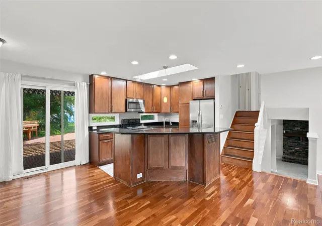 5th image of 2285 Snellbrook Rd, Auburn Hills, MI 48326 | MLS# 20261059888