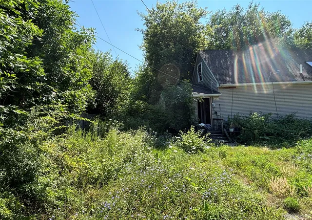 5th image of 16211 Manning St, Detroit, MI 48205 | MLS# 20261059892