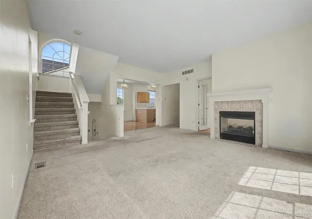 Listing Photo 3 - Condo for sale in building located at 9 Lyons Ct, Dearborn, MI 48126