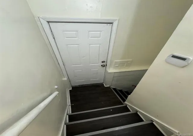 15th image of 6190 Grayton St, Detroit, MI 48224 | MLS# 20261059909