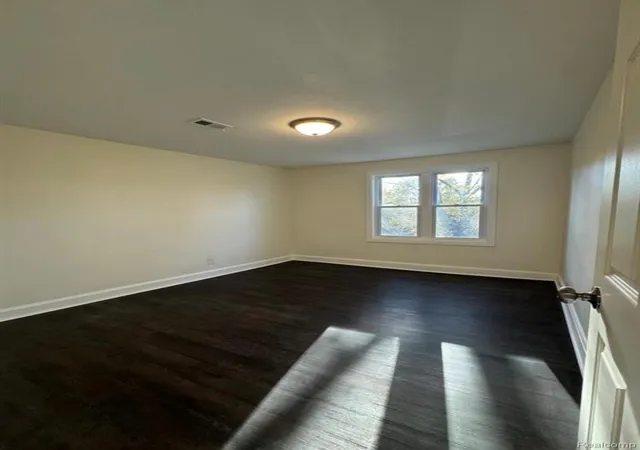 Photo 3 of Single family home for sale at 6190 Grayton St, Detroit, MI 48224 | MLS# 20261059909 | Listing updated on 2026-08-01