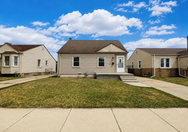 Single family home for sale at 6236 Kenilworth St, Dearborn, MI 48126 | MLS# 81026039809