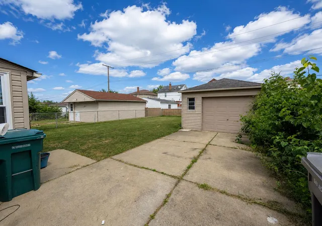 Photo 2 of Single family home for sale at 6236 Kenilworth St, Dearborn, MI 48126 | MLS# 81026039809 | Listing updated on 2026-09-15