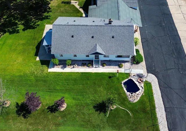 2nd image of 7601 E Apple Ave, Muskegon, MI 49442 | MLS# 71026039822