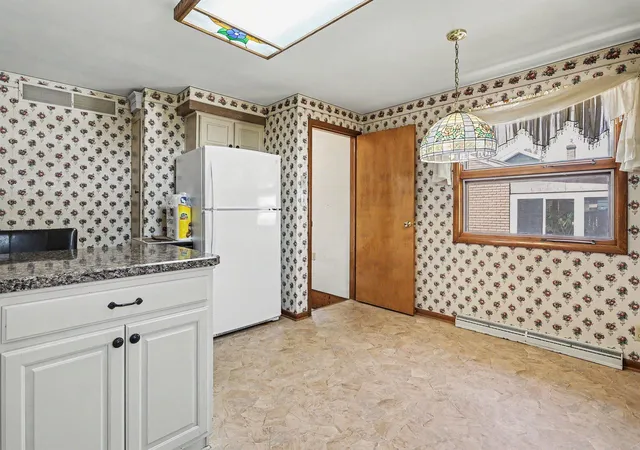 Photo 3 of Single family home for sale at 1347 Ferry St, Niles, MI 49120 | MLS# 69026039805 | Listing updated on 2026-10-07