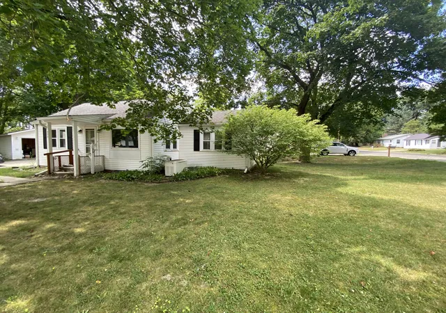 Photo 3 of Single family home for sale at 924 N Church St, Hastings, MI 49058 | MLS# 69026039820 | Listing updated on 2026-08-31