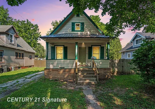 Photo 1 of Single family home for sale at 2414 Benjamin St, Saginaw, MI 48602 | MLS# 61050216897 | Listing updated on 2026-09-14