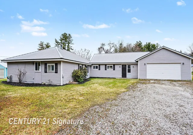 1st image of 474 W Taylor Dr, Sanford, MI 48657 | MLS# 61050216901