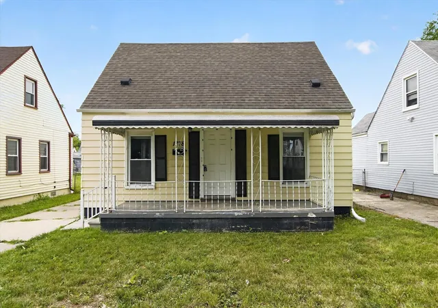 3rd image of 1778 Reo Ave, Lincoln Park, MI 48146 | MLS# 58050216904