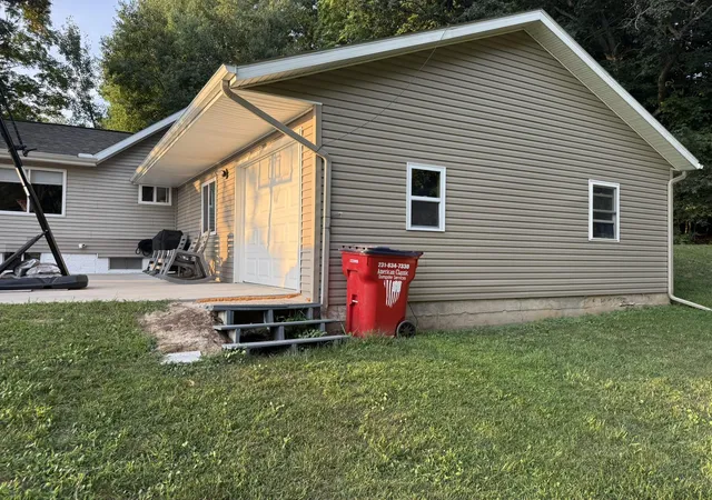 43rd image of 10456 S Ferris Ave, Grant, MI 49327 | MLS# 71026039833