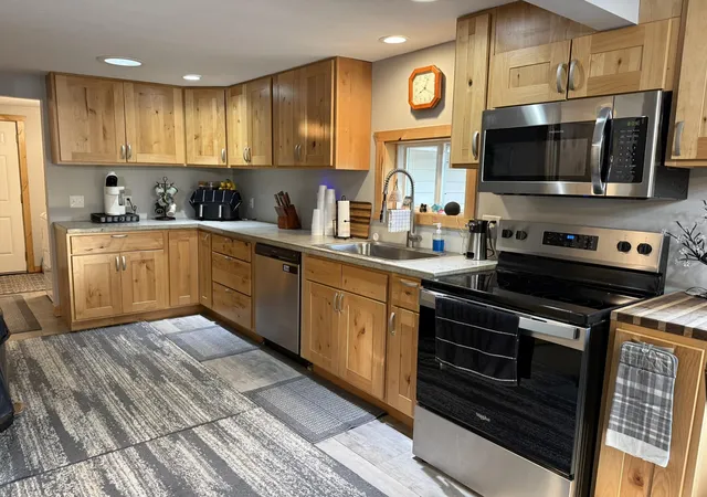 4th image of 10456 S Ferris Ave, Grant, MI 49327 | MLS# 71026039833