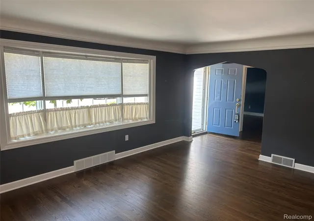 Photo 3 of Single family home for sale at 23231 Detour St, Saint Clair Shores, MI 48082 | MLS# 20261059940 | Listing updated on 2026-09-15