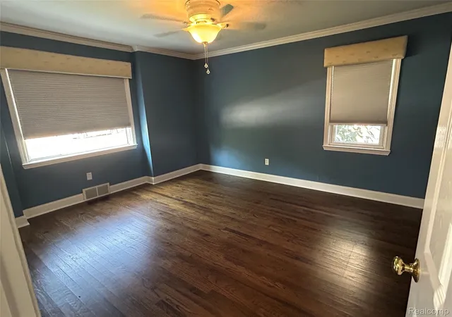 Photo 4 of Single family home for sale at 23231 Detour St, Saint Clair Shores, MI 48082 | MLS# 20261059940 | Listing updated on 2026-09-15