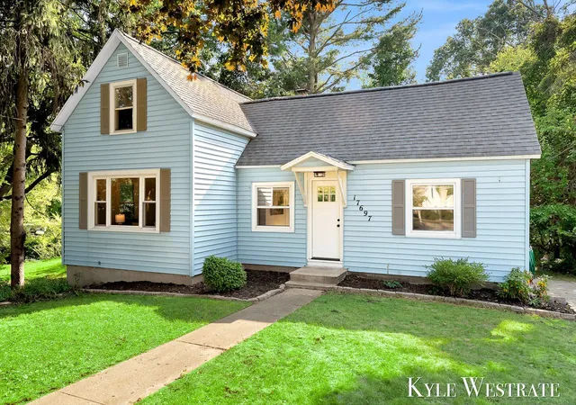 1st image of 17697 Dogwood Dr, Spring Lake, MI 49456 | MLS# 65026039846