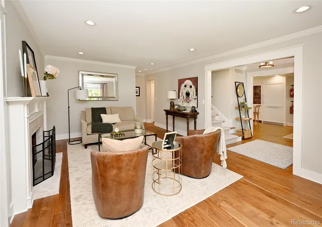 5th image of 610 Half Moon Rd, Bloomfield Hills, MI 48301 | MLS# 20261059950
