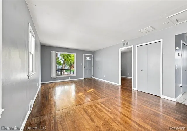 Photo 2 of Single family home for sale at 7388 Mckinley, Center Line, MI 48015 | MLS# 20261059965 | Listing updated on 2026-10-28