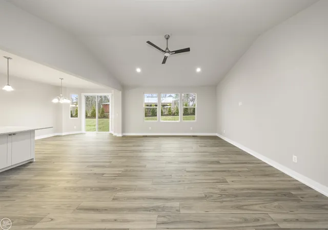 Photo 3 of Single family home for sale at 1142 Julian Ct, Waterford, MI 48327 | MLS# 58050216922 | Listing updated on 2026-07-31