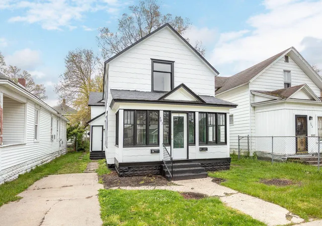 Multi family home for sale at 299 Mason Ave, Muskegon, MI 49441 | MLS# 71026039868 | Listing updated on 2026-09-08