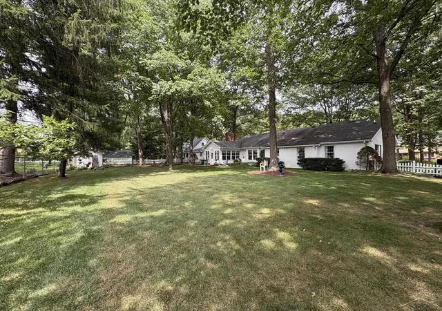 image of 3641 Winfield Dr, Saginaw, MI 48603 | MLS# 61050216925