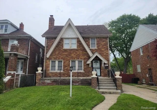 Photo 1 of Single family home for sale at 371 Piper Blvd, Detroit, MI 48215 | MLS# 20261060008 | Listing updated on 2026-09-01